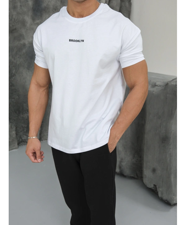 Oversize Brooklynn Baskı Beyaz Kollar Dar Kesim T-Shirt