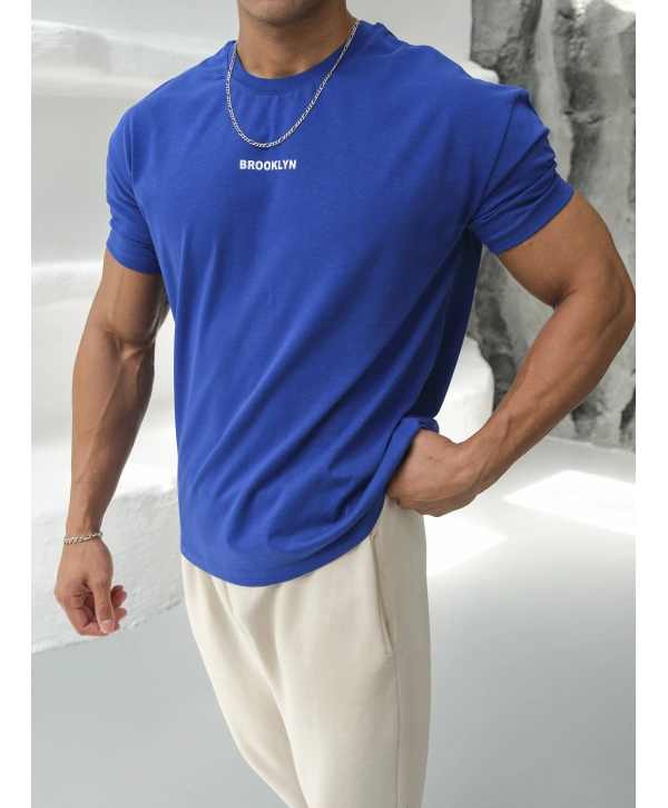 Oversize Brooklynn Baskı Saks Mavisi Kollar Dar Kesim T-Shirt