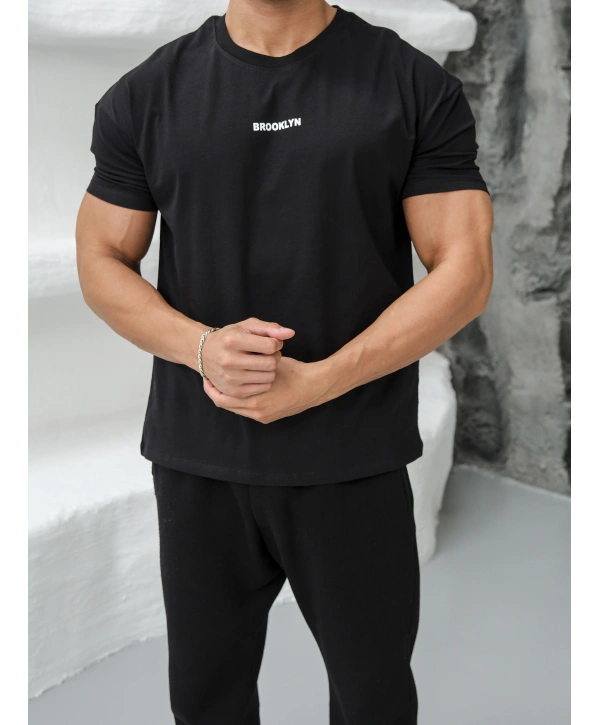 Oversize Brooklynn Baskı Siyah Kollar Dar Kesim T-Shirt