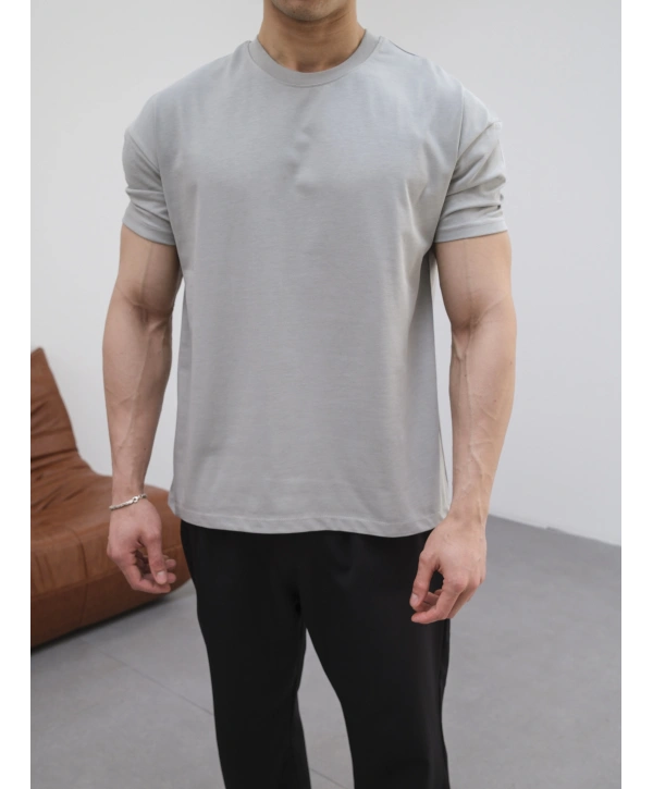 OVERSİZE GRİ RENK KOLLAR DAR KESİM T-SHİRT