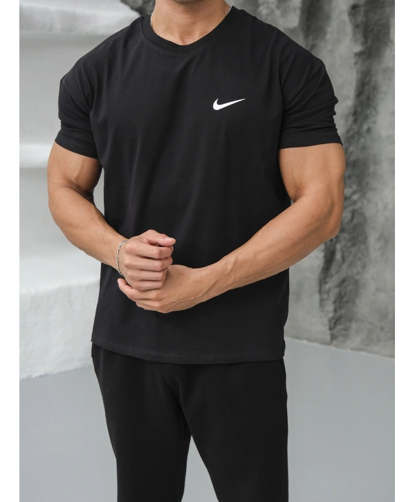 Oversize Nike Baskılı Kollar Dar Kesim T-Shirt