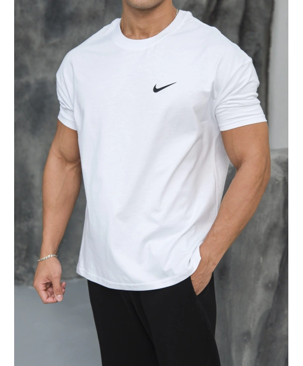 Oversize Nike Baskılı Kollar Dar Kesim T-Shirt