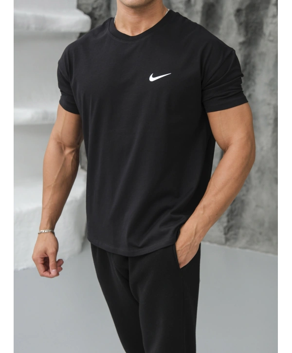 Oversize Nike Baskılı Kollar Dar Kesim T-Shirt