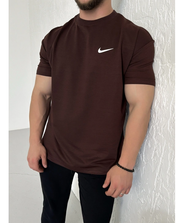 Oversize Nike Kahverengi Baskılı Kollar Dar Kesim T-Shirt