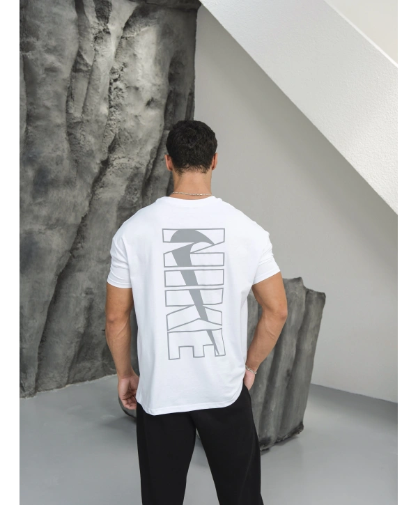 Oversize Nike Reflektör Beyaz Baskılı Kollar Dar Kesim T-Shirt