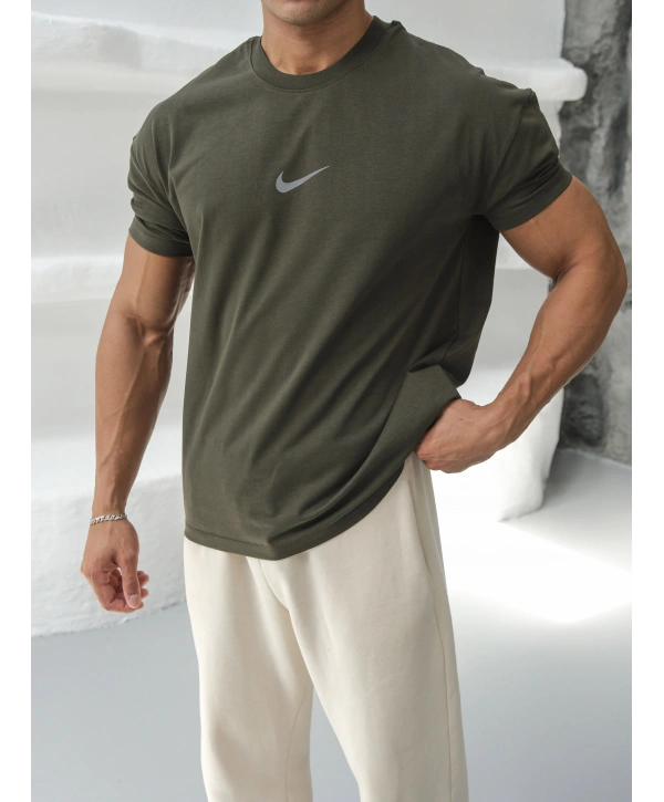 Oversize Nike Reflektör Haki Baskılı Kollar Dar Kesim T-Shirt