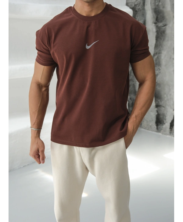 Oversize Nike Reflektör Kahve Baskılı Kollar Dar Kesim T-Shirt