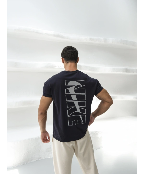 Oversize Nike Reflektör Lacivert Baskılı Kollar Dar Kesim T-Shirt