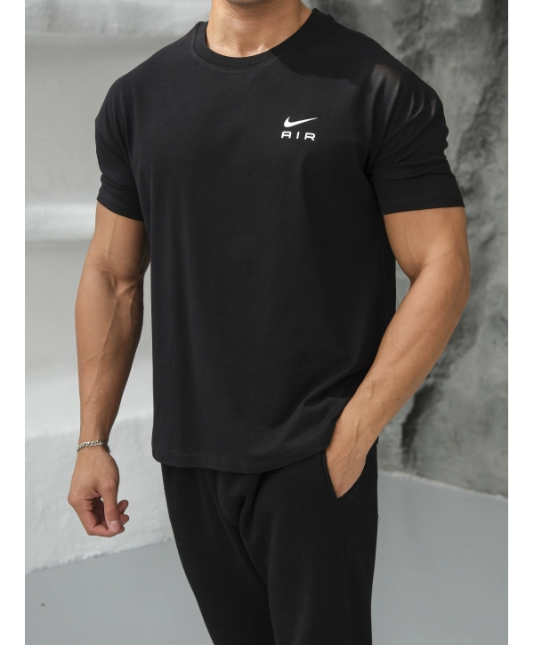 OVERSİZE SİYAH AİR NİKE KOLLAR DAR KESİM T-SHİRT
