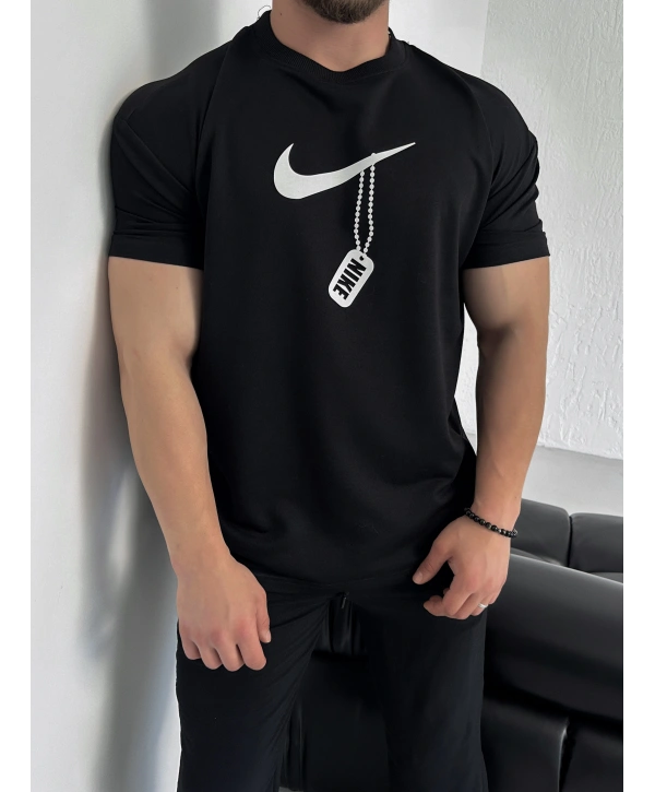 Oversize Siyah Nike Zincir Baskı Kollar Dar Kesim Tshirt
