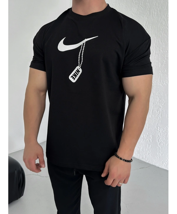 Oversize Siyah Nike Zincir Baskı Kollar Dar Kesim Tshirt