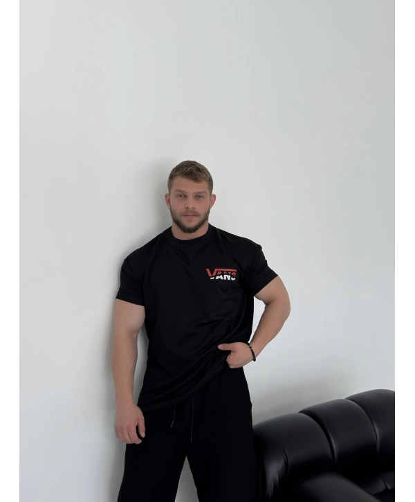 Oversize Vans Siyah Baskılı Kollar Dar Kesim T-Shirt