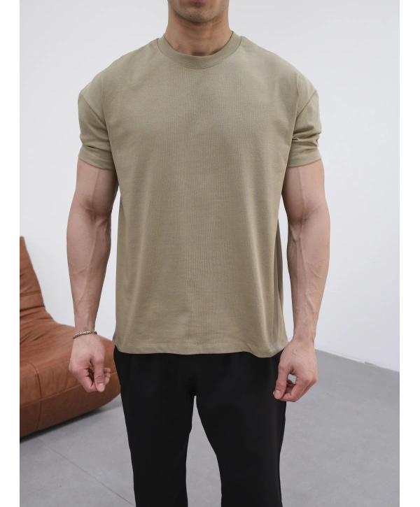 OVERSİZE ZEYTİN YEŞİLİ RENK KOLLAR DAR KESİM T-SHİRT