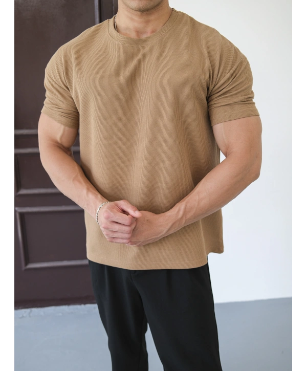 WAFFLE KUMAŞ KAPUÇİNO KOLLAR DAR KESİM T-SHİRT