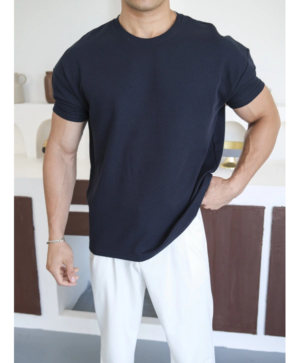 WAFFLE KUMAŞ LACİVERT KOLLAR DAR KESİM T-SHİRT