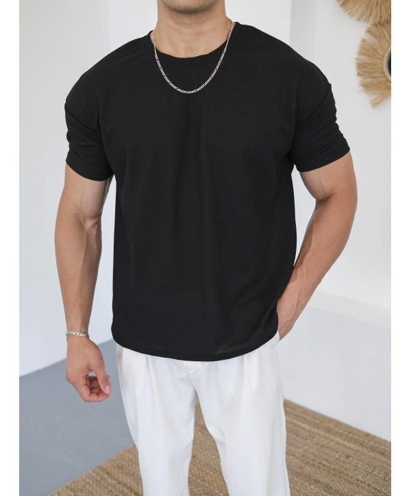 WAFFLE KUMAŞ SİYAH KOLLAR DAR KESİM T-SHİRT