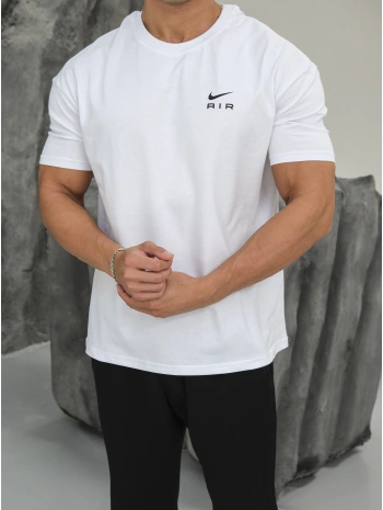 OVERSİZE BEYAZ AİR NİKE KOLLAR DAR KESİM T-SHİRT
