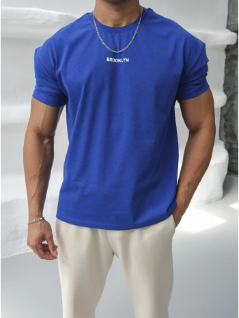 Oversize Brooklynn Baskı Saks Mavisi Kollar Dar Kesim T-Shirt