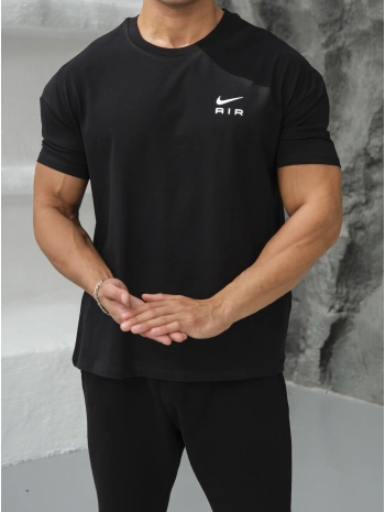OVERSİZE SİYAH AİR NİKE KOLLAR DAR KESİM T-SHİRT