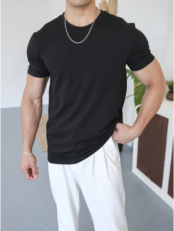 SLİM FİT SİYAH T-SHİRT