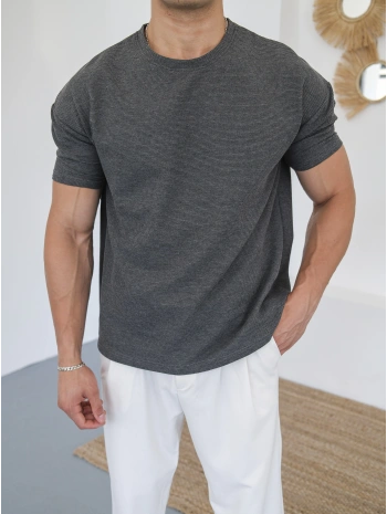 WAFFLE KUMAŞ ANTRASİT KOLLAR DAR KESİM T-SHİRT