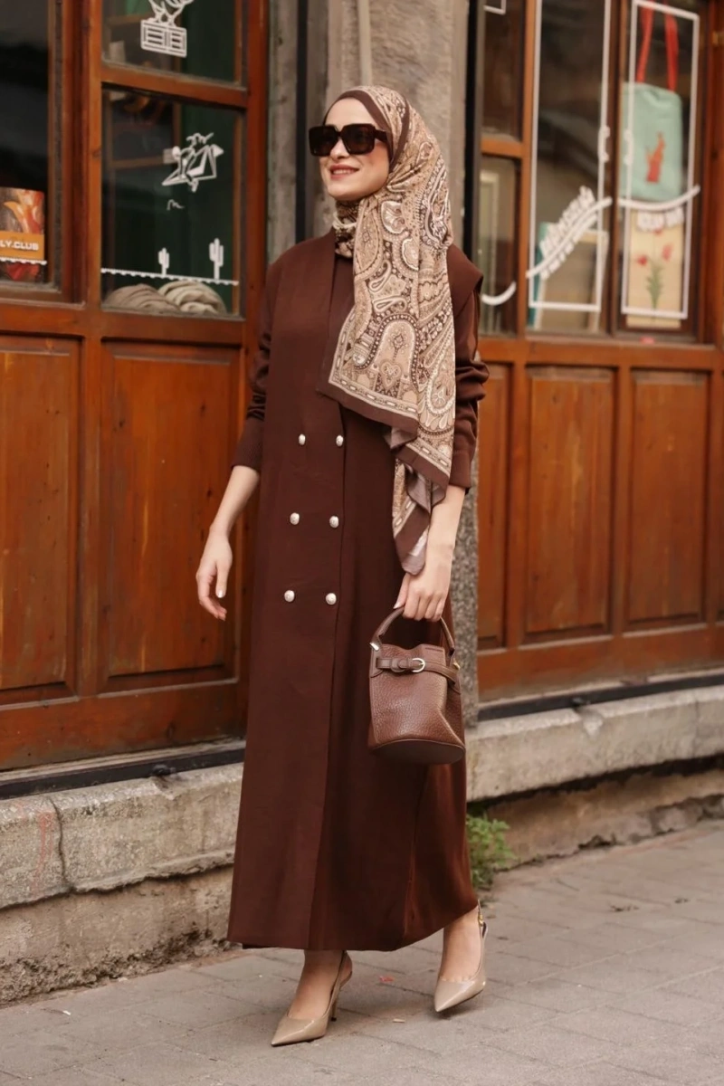 Triko Düğmeli Yelek Elbise Kahverengi