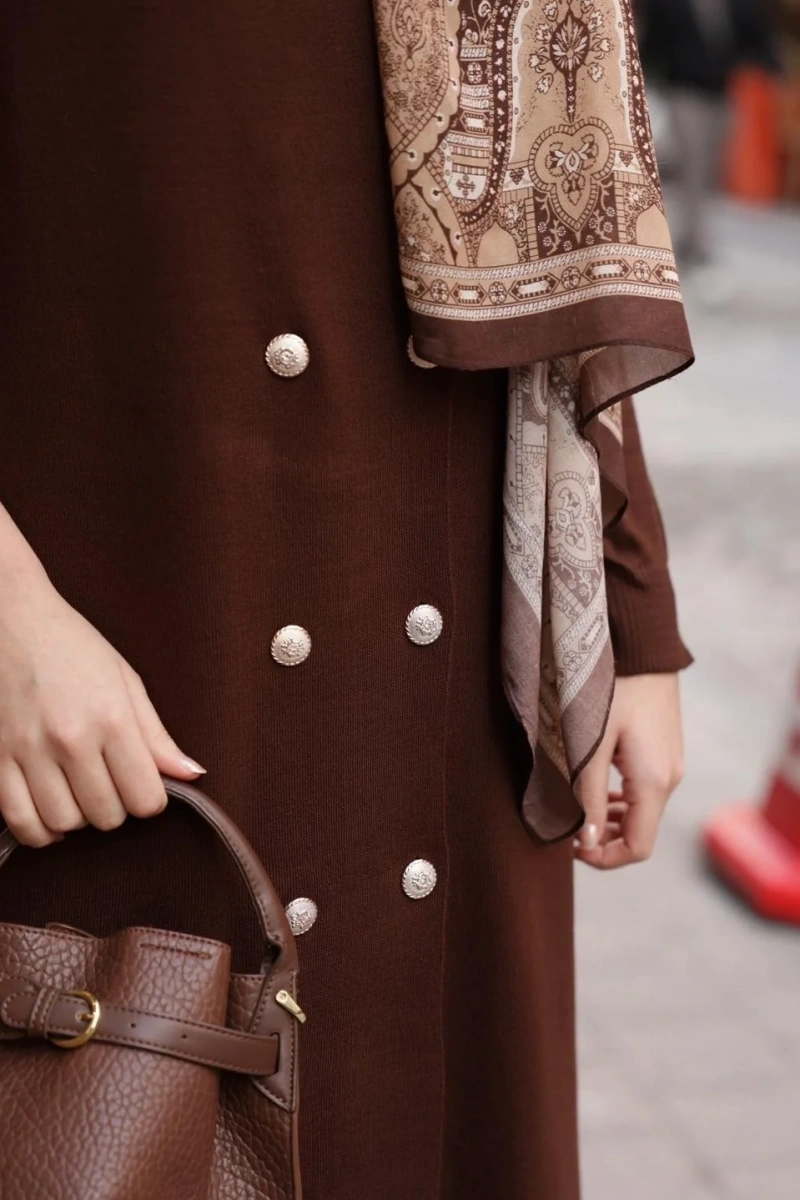 Triko Düğmeli Yelek Elbise Kahverengi