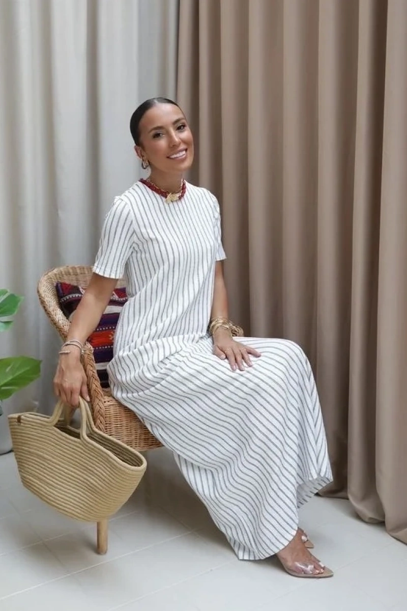 Zübeyde İçlik - Beyaz