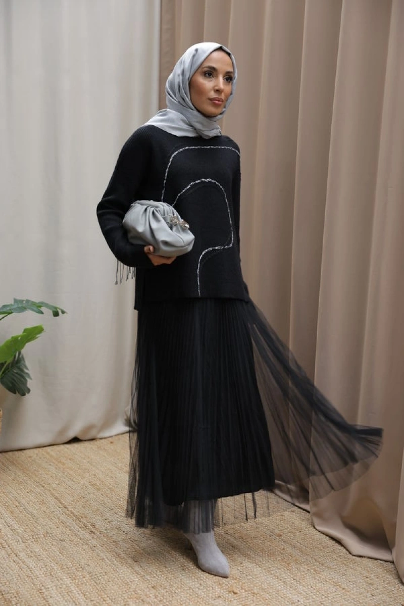 Kadın Asimetrik Dikişli Tüllü Triko Takım-Siyah