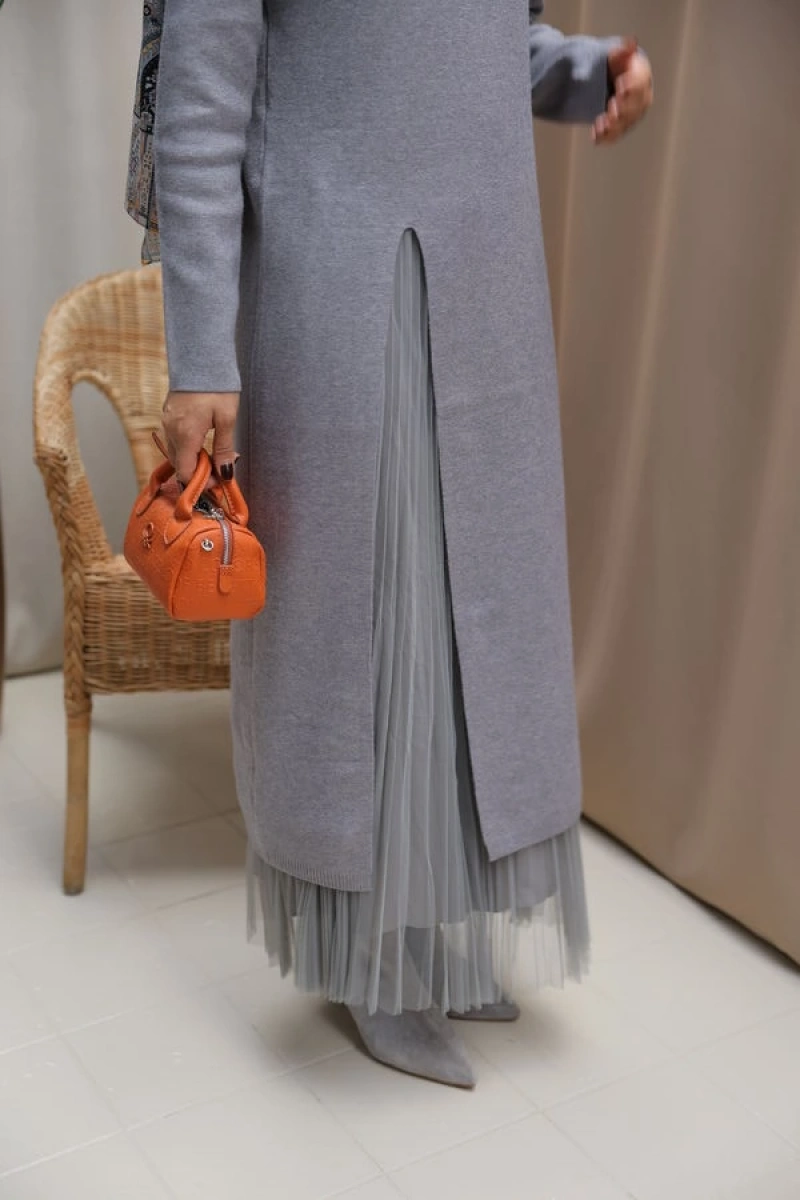 Kadın Yırtmaç Detaylı Elbise&Etek Takım-Gri