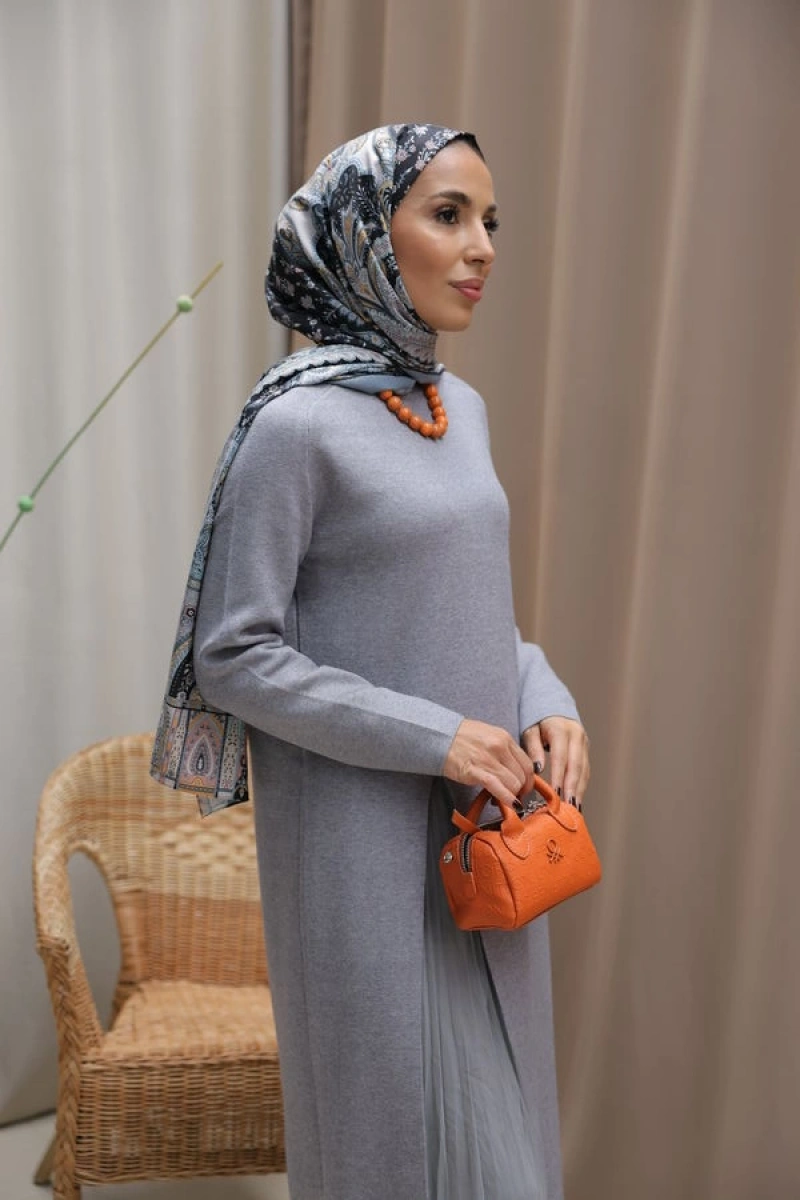 Kadın Yırtmaç Detaylı Elbise&Etek Takım-Gri