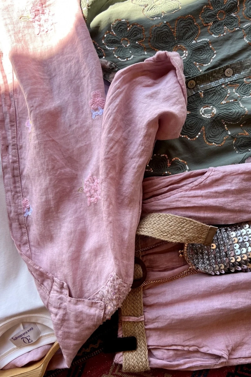 Kelebek Nakışlı Keten Takım Pembe