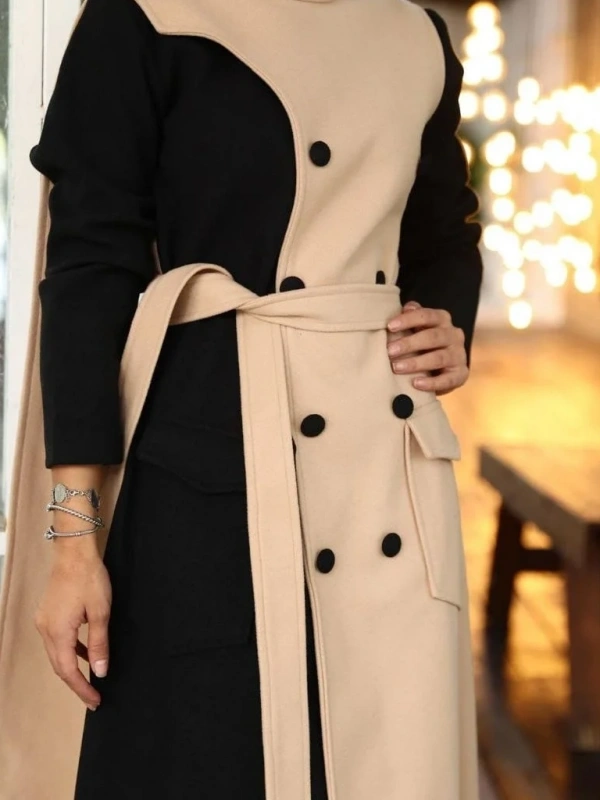 Kadın Kaşe Sekiz Düğmeli Kap-Taş