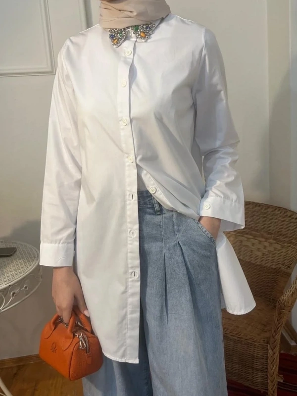 Kadın Yakası Turuncu Boncuklu Gömlek - Beyaz