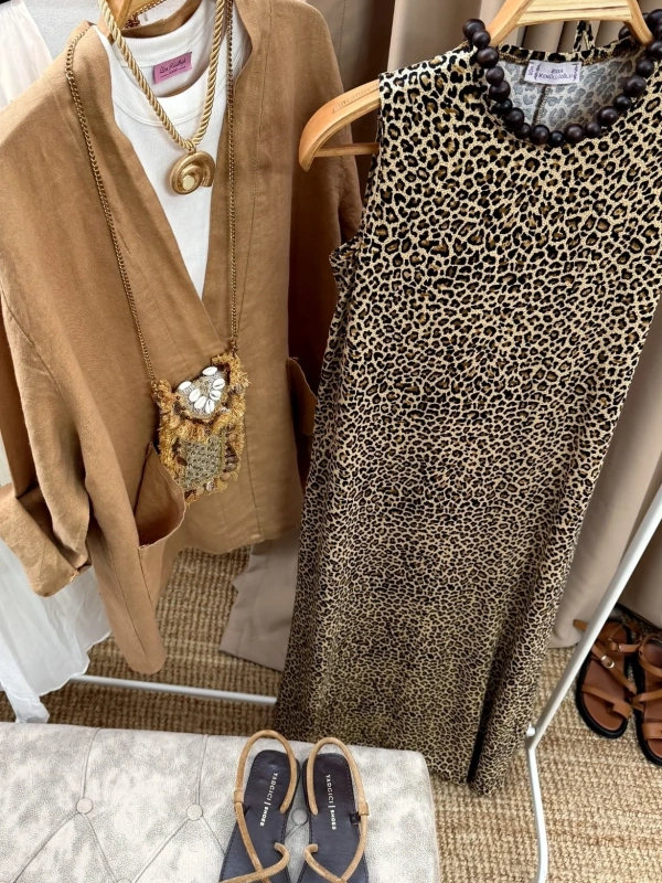 Basic Leopar Sıfır Kol Elbise Bej