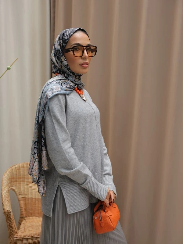 Kadın Dikiş Detaylı Etekli Triko Takım- Gri