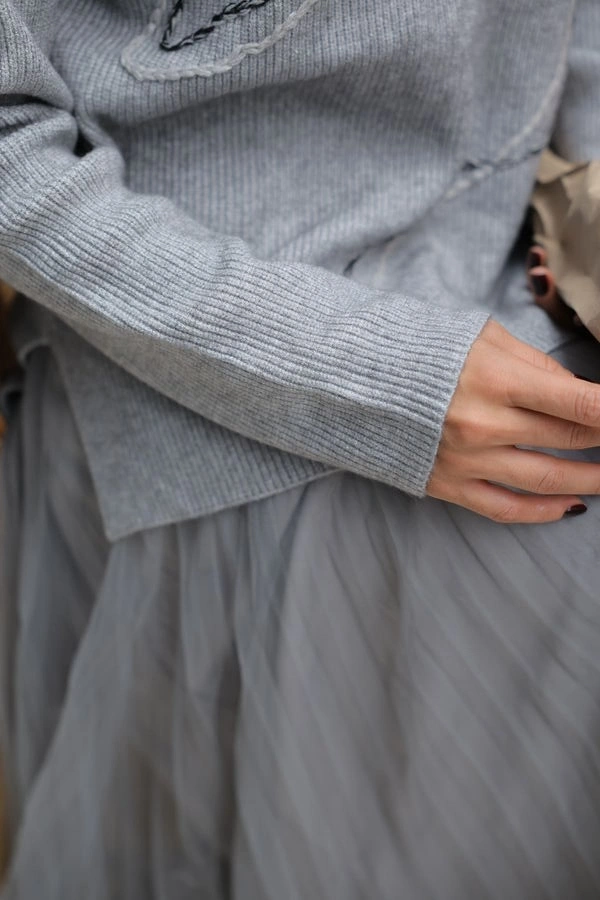 Kadın Asimetrik Dikişli Tüllü Triko Takım-Gri