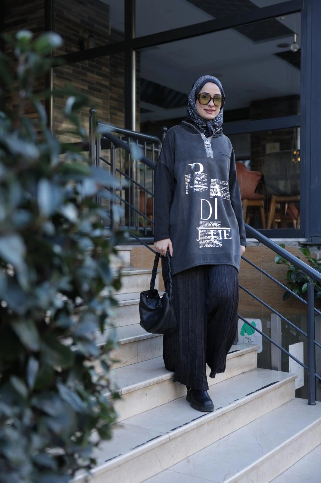 Kadın Işıl Kapşonlu Tunik-Siyah