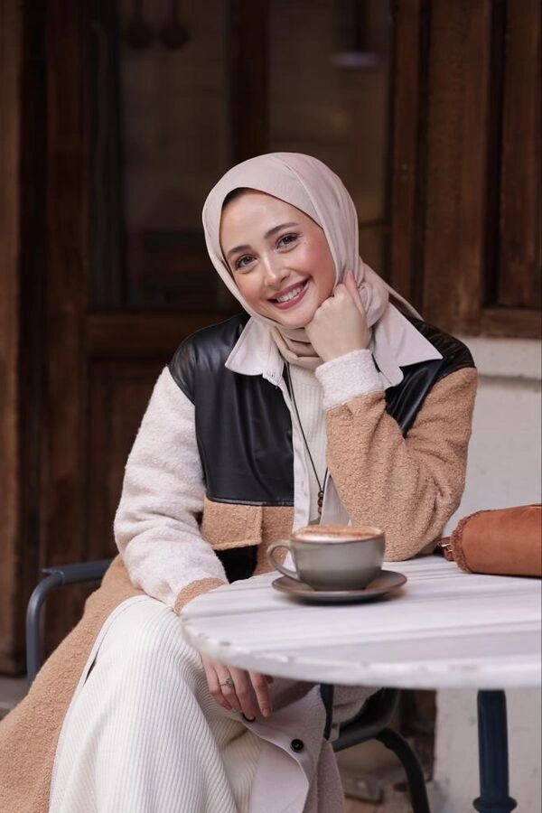 Kadın Patchwork Siyah Derili Gömlek-Bej