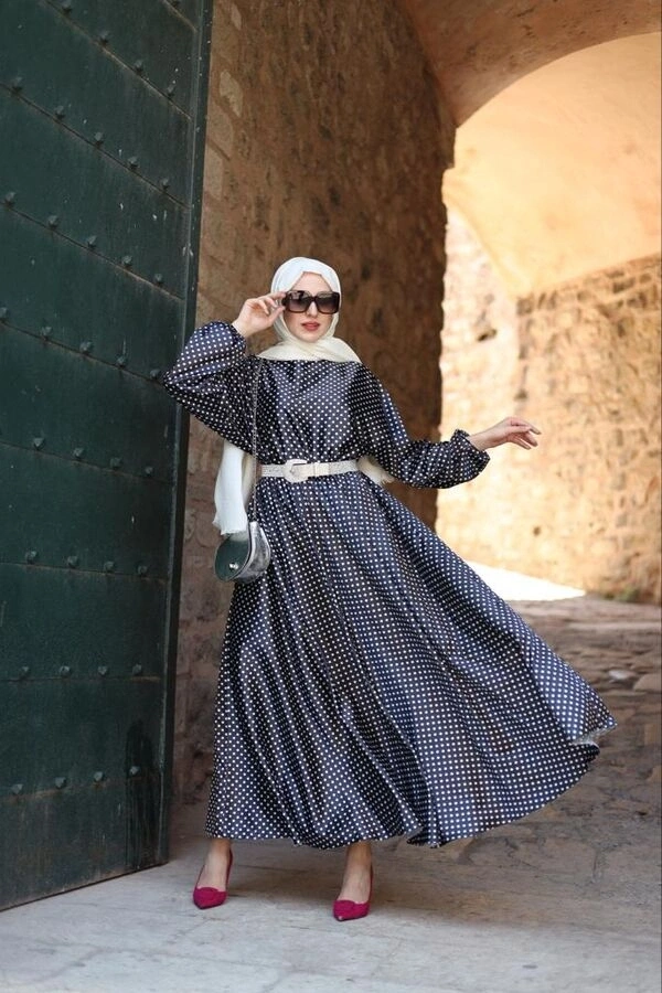 Kapadokya Puantiyeli Elbise-Siyah