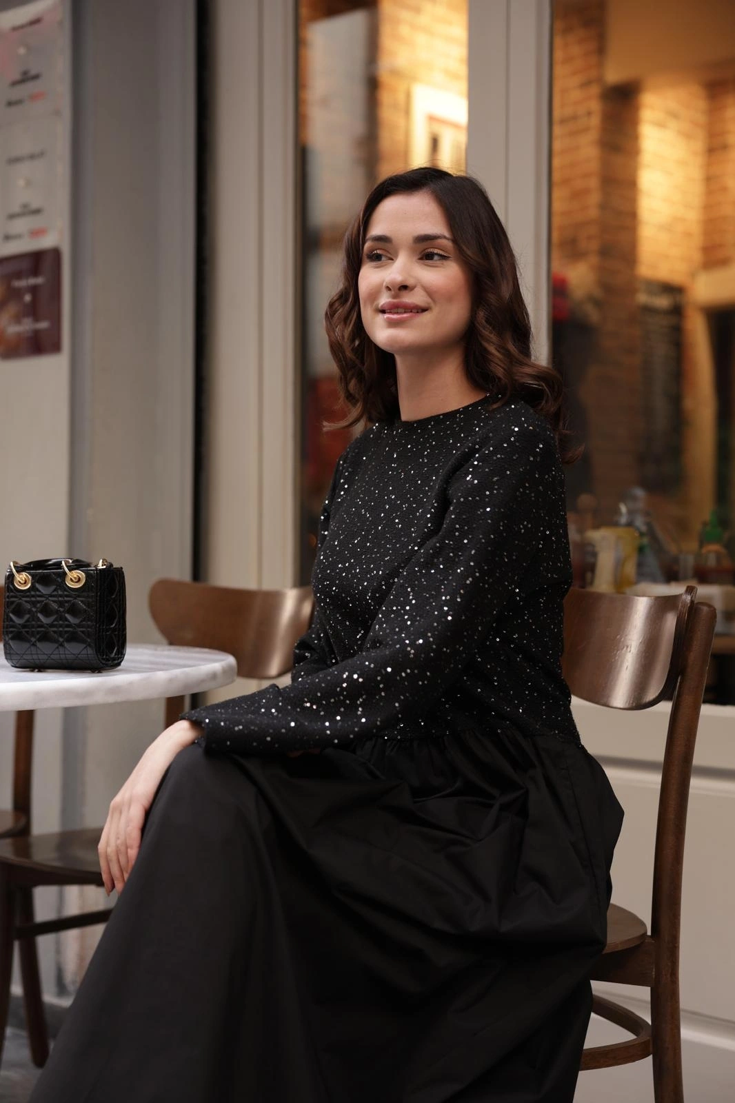 Payetli Poplin Siyah Elbise