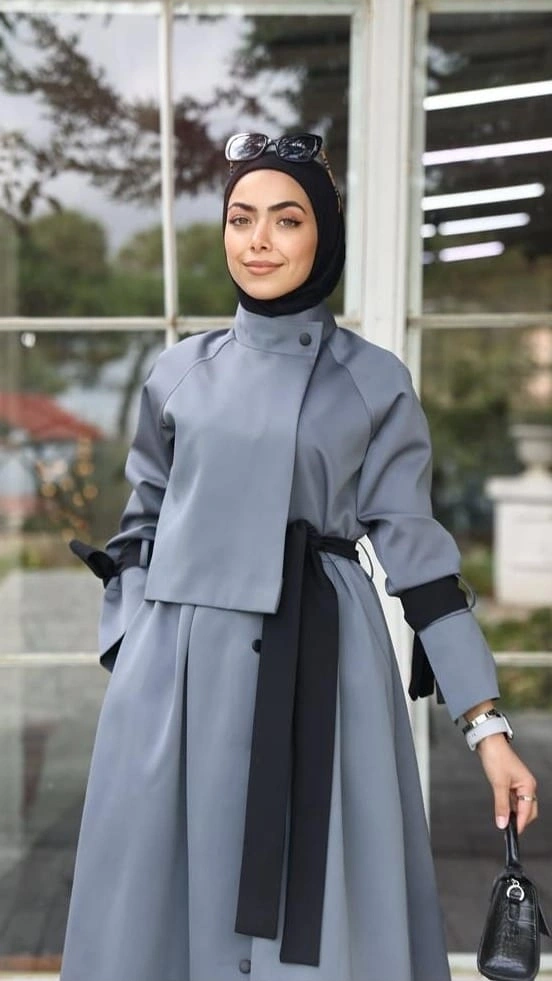 Siyah Kuşaklı Gri Trenç Elbise