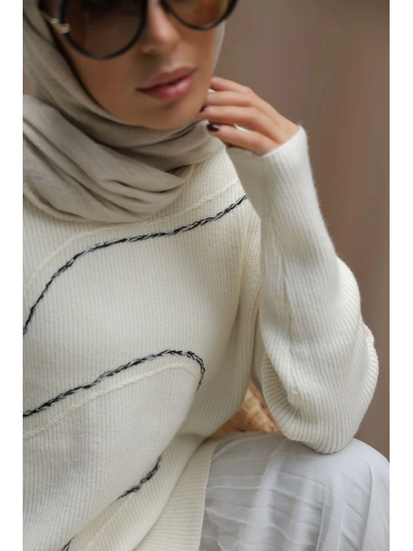 Kadın Asimetrik Dikişli Tüllü Triko Takım-Ekru