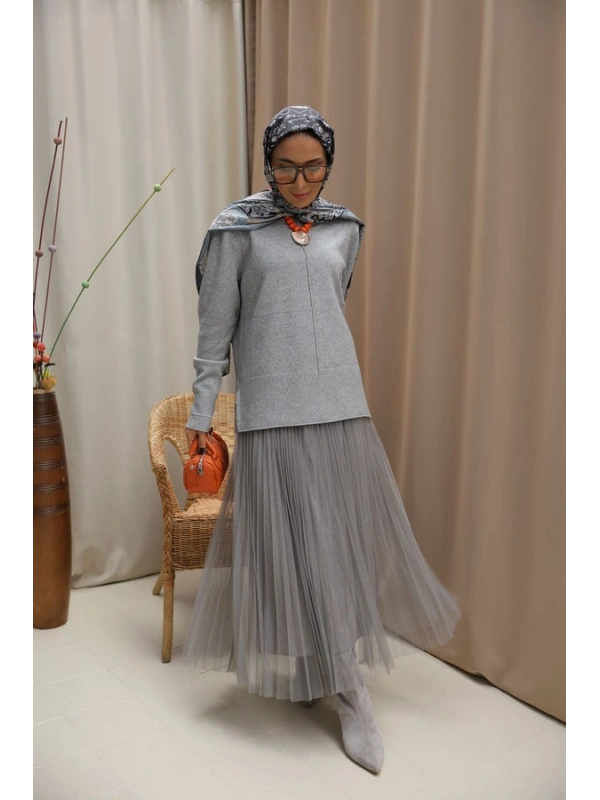 Kadın Dikiş Detaylı Etekli Triko Takım- Gri