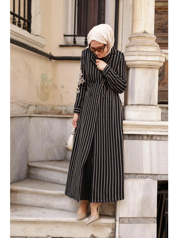 Kolu Nakışlı Çizgili Ceket Elbise Vizon