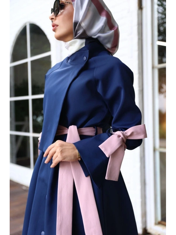 Pembe Kuşaklı Mavi Trenç Elbise