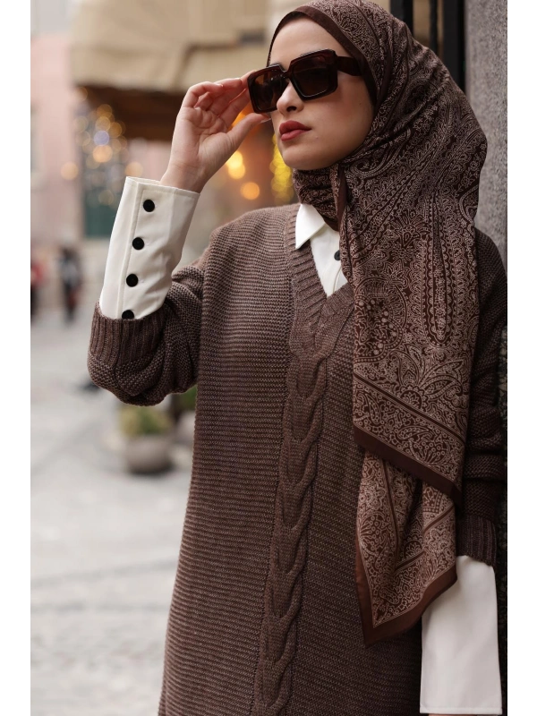 V Yaka Ortası Örgülü Trenç Elbise