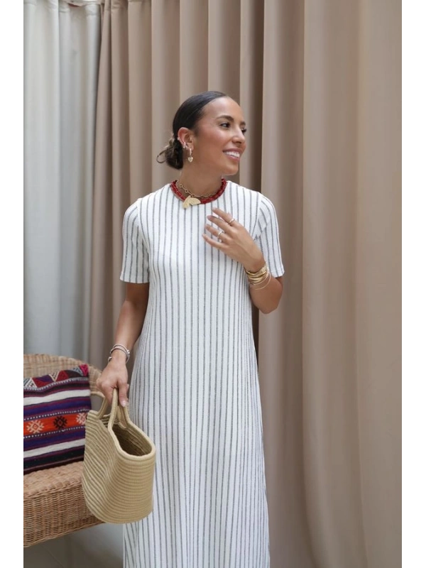 Zübeyde İçlik - Beyaz