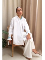 Kolu Mavi Çiçek Nakışlı Rumeli Gömlek - Beyaz