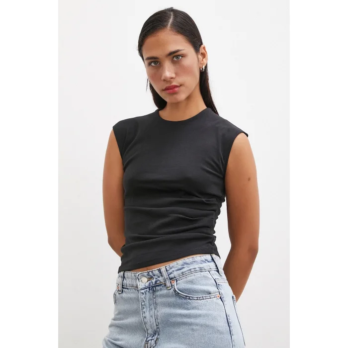Yanı Büzgülü T-shirt Siyah